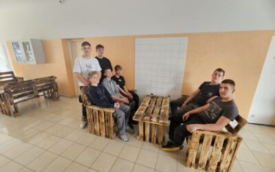 Stolari na djelu: od ideje do novog školskog kutka